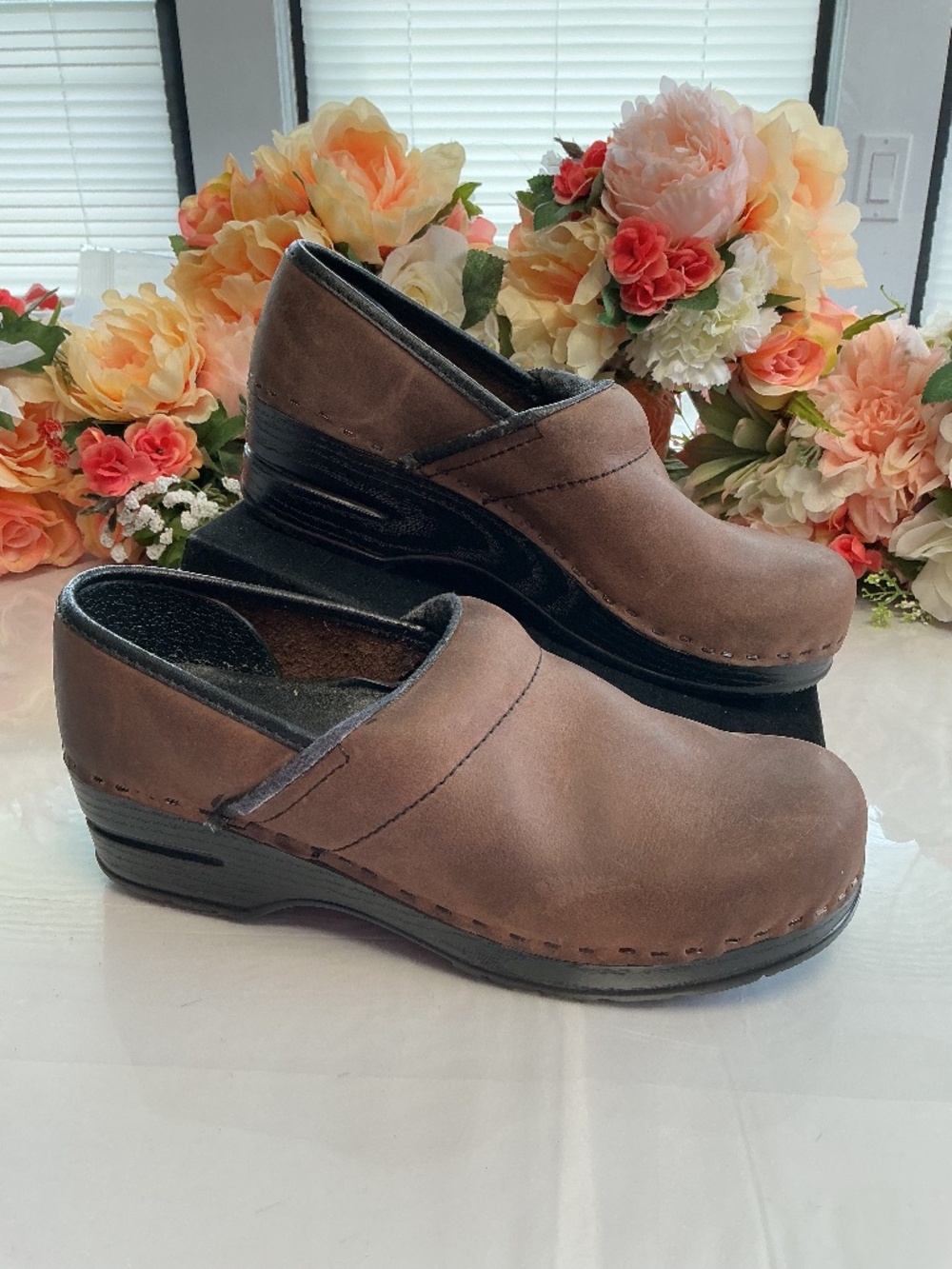 Bjorndal Leather Slip-On Clogs Brown Black Wedge Comfort Shoes Women’s Size 8
